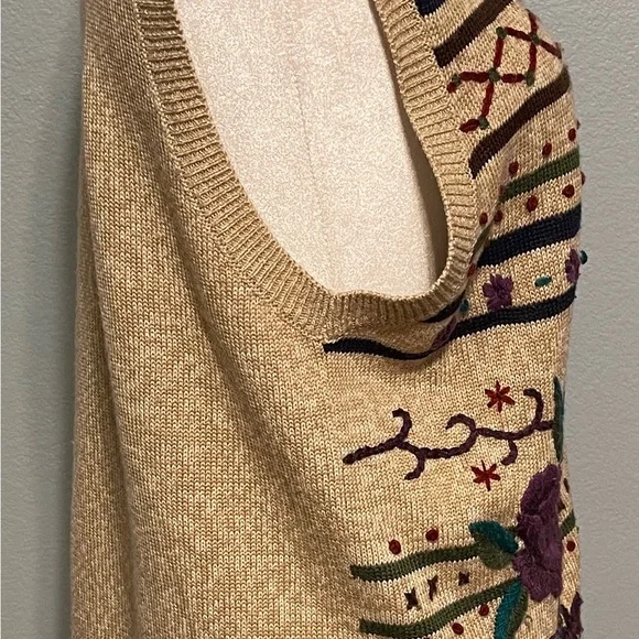 Napa Valley Tan Floral Embroidered Knit Sweater Vest Boho Grannycore Indie Large - Picture 6 of 10
